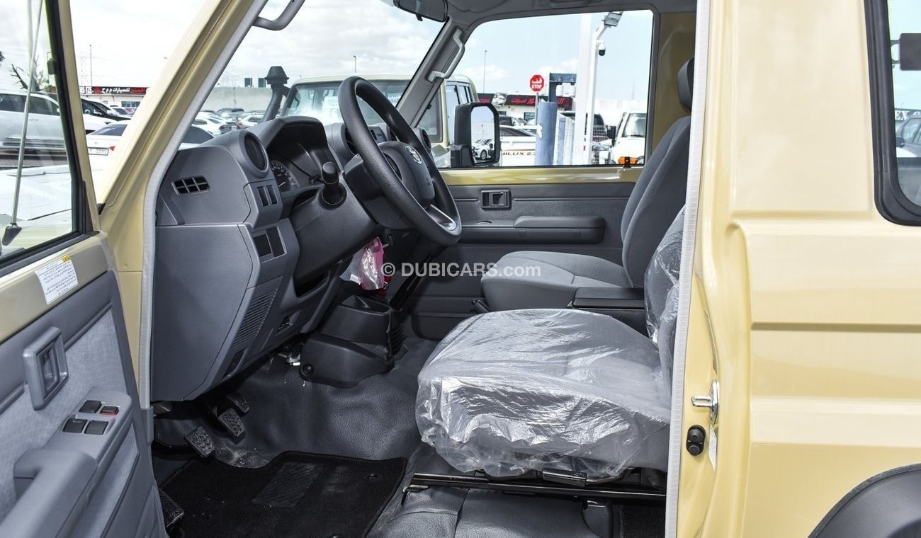 Toyota Land Cruiser 70 4.0L V6 Petrol