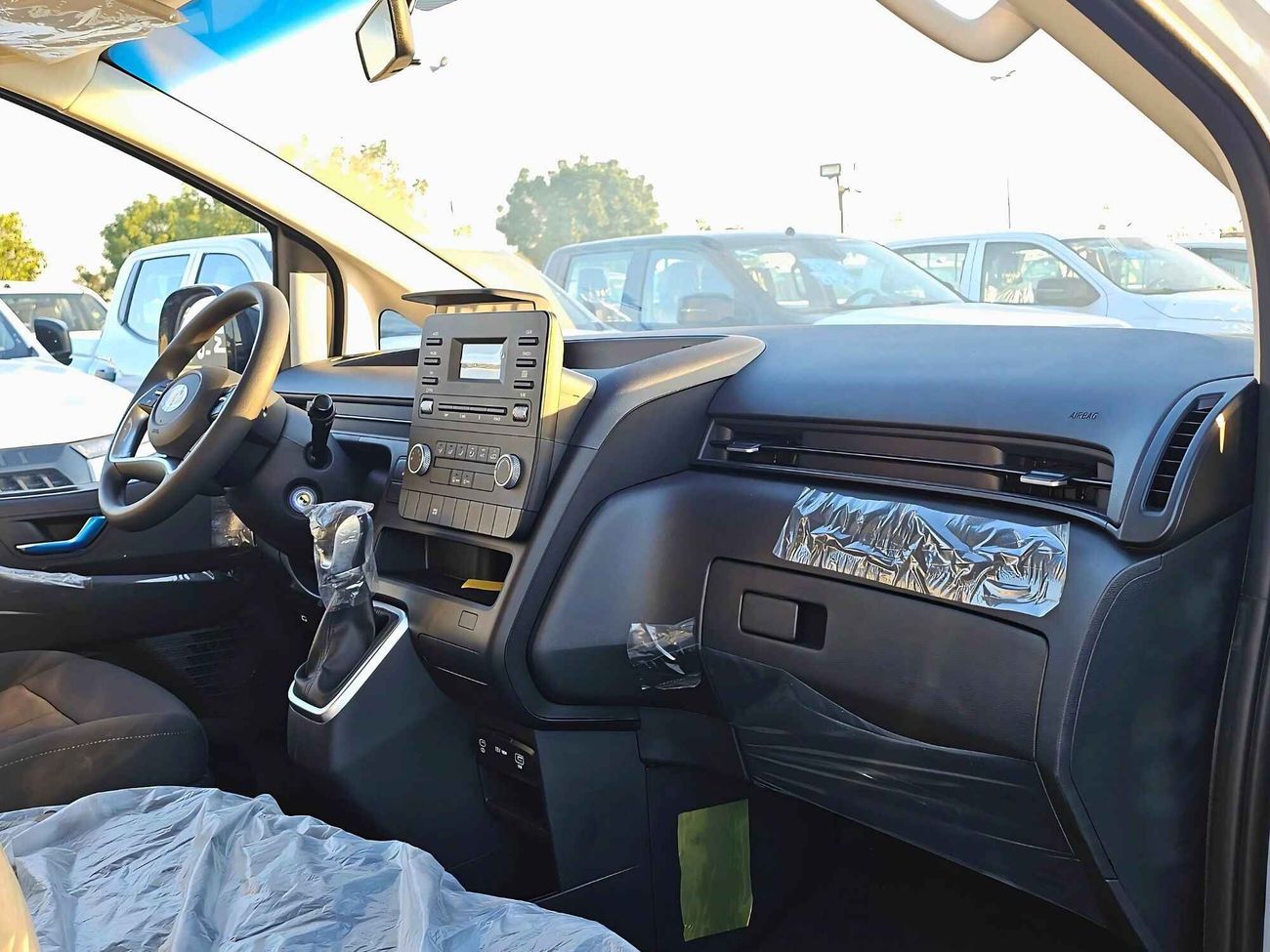 هيونداي ستاريا A/T / 3.5L V6 PETROL / CARGO BODY / 2025 MY