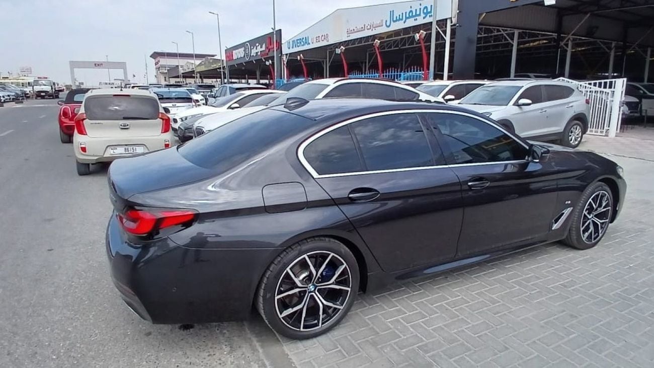 BMW 530i bmw 530i x drive 2021