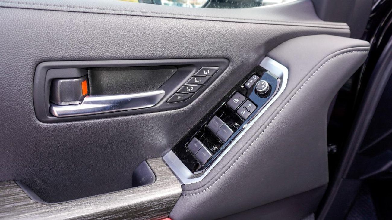 Toyota Land Cruiser Toyota Land Cruiser VXR DIESEL 3.3 Full option Model 2025