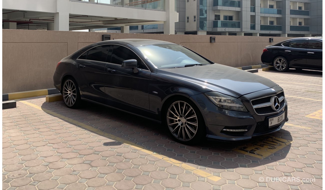 مرسيدس بنز CLS 500