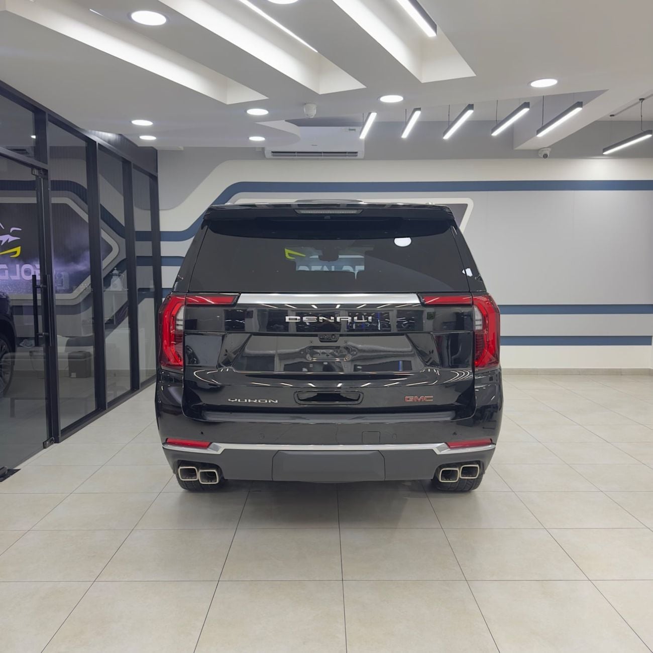 GMC Yukon DENALI GMC Yukon Denali