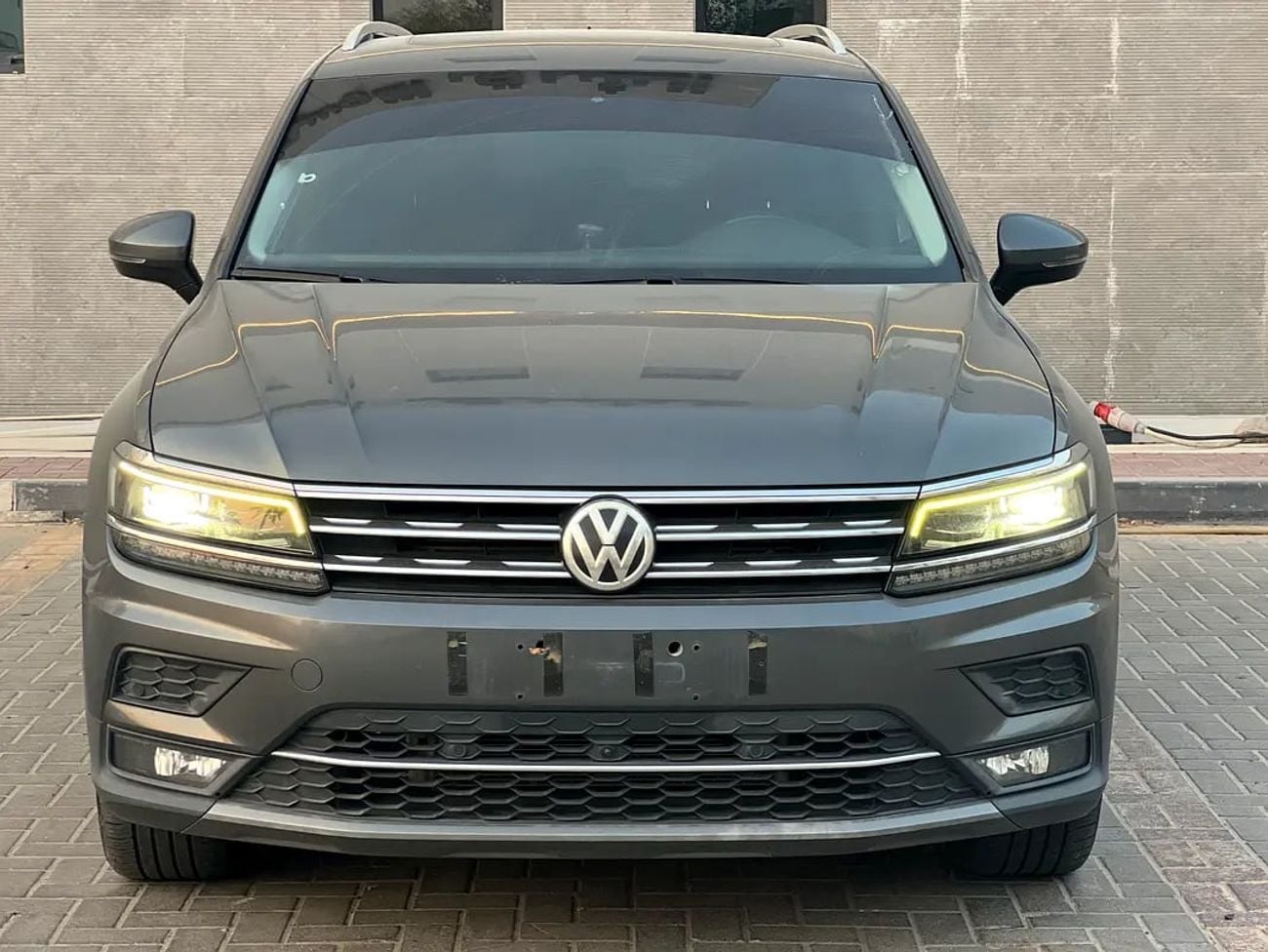 Volkswagen Tiguan SEL 800 P.M | SEL GCC Specs