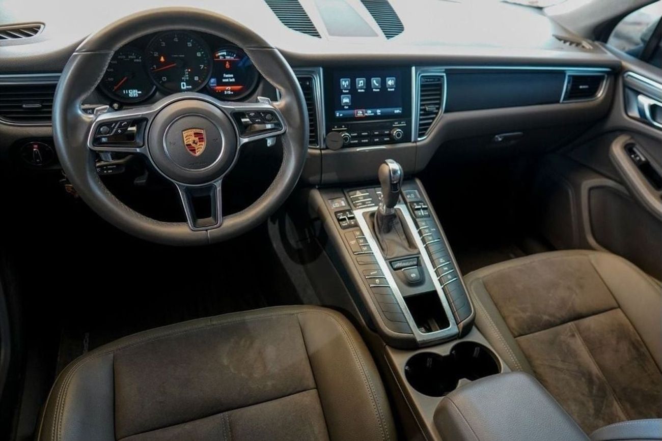 بورش ماكان Std