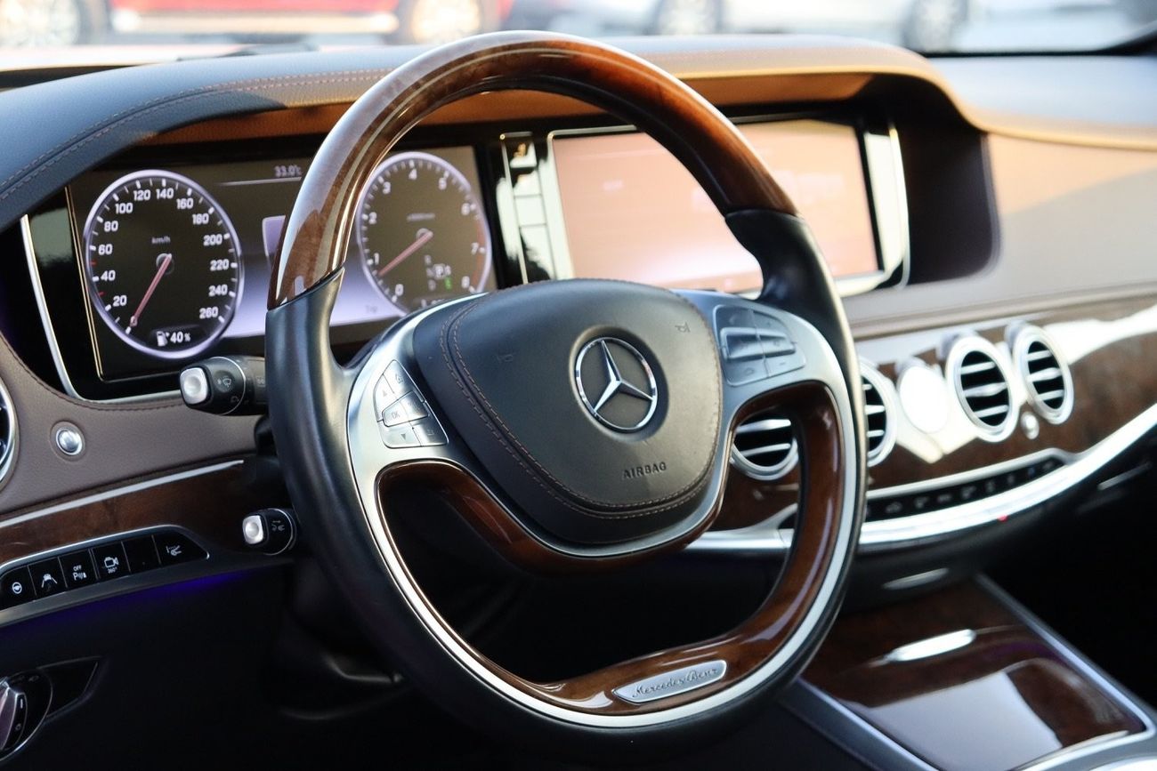 Mercedes-Benz S 500 High 4.7L Mercedes-Benz S500 / Full / 2015 / Free Accident / Only 92,000KM