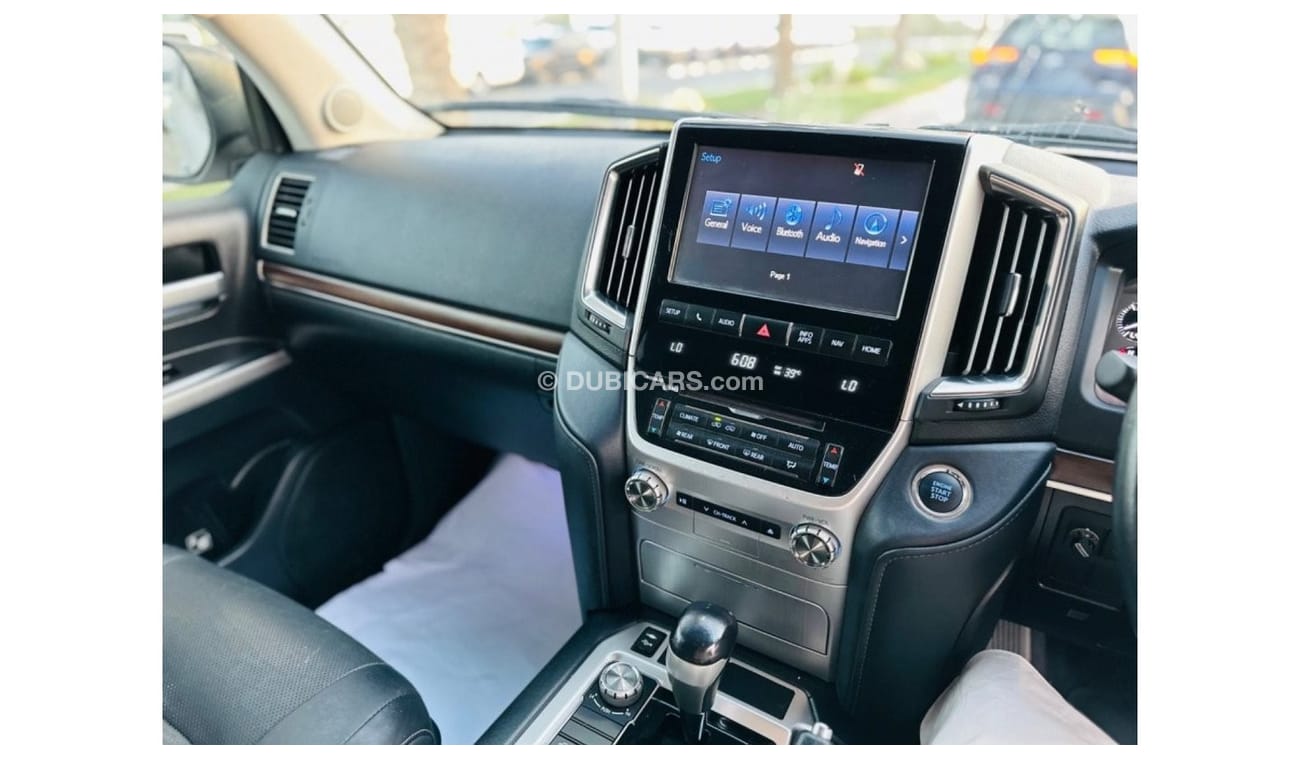 Toyota Land Cruiser VXR