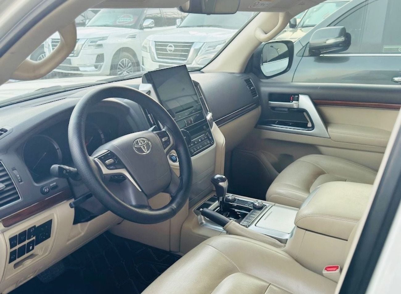 Toyota Land Cruiser GXR Toyota Land Cruiser 2018 v8 5.7 full options
