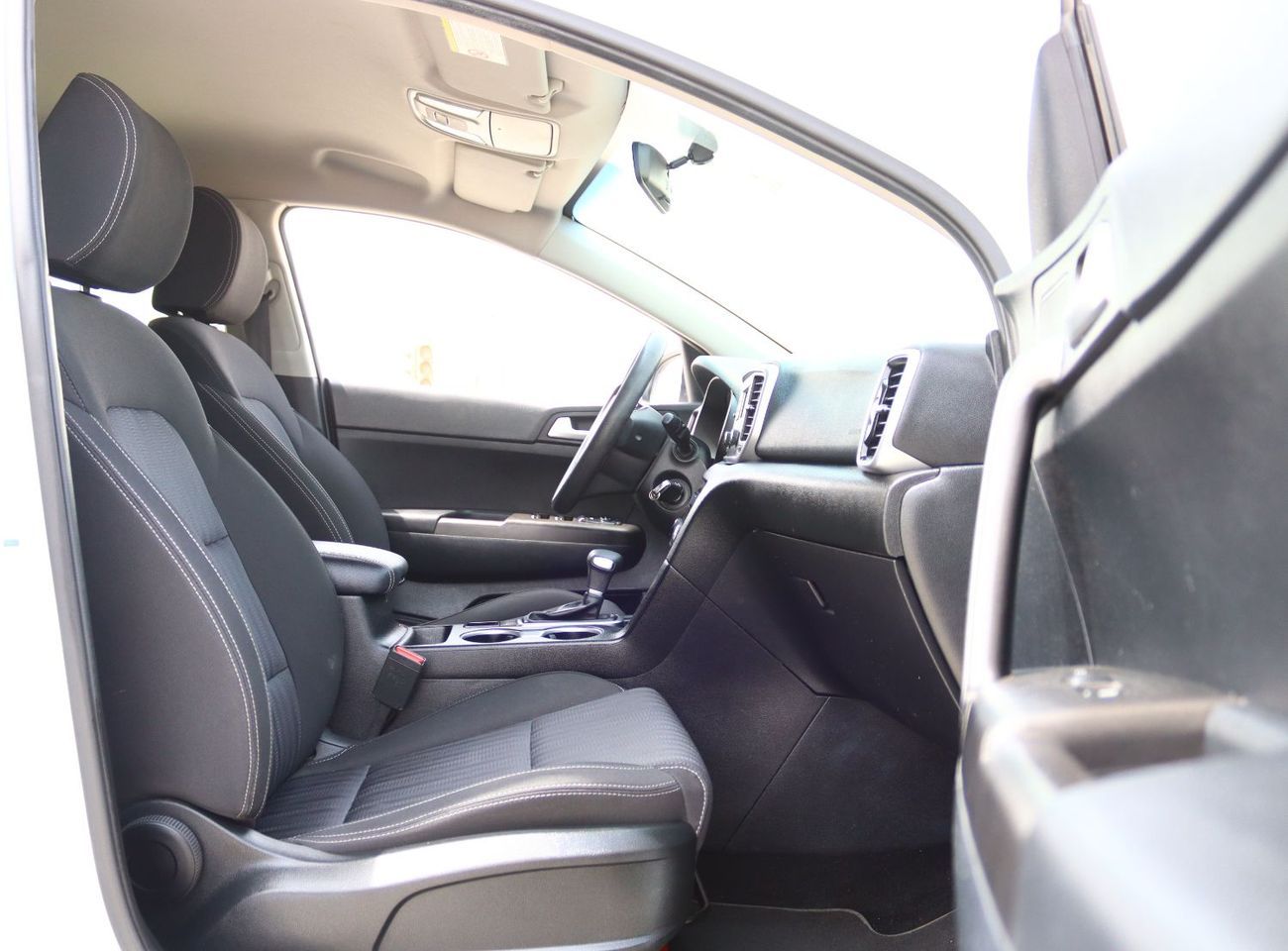 كيا سبورتيج كيا سبورتاج 2020 خليجى بدون حوادث بحاله ممتازه بمحرك 1.6 سى سى وممشى 88000 KM وبسعر 48000 درهم