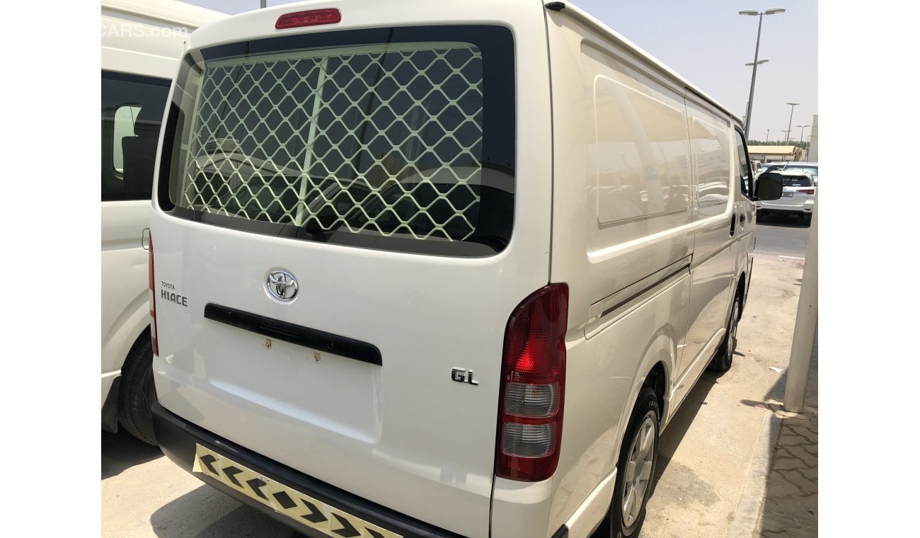 تويوتا هاياس Toyota Hiace van,Model:2015. Free of accident