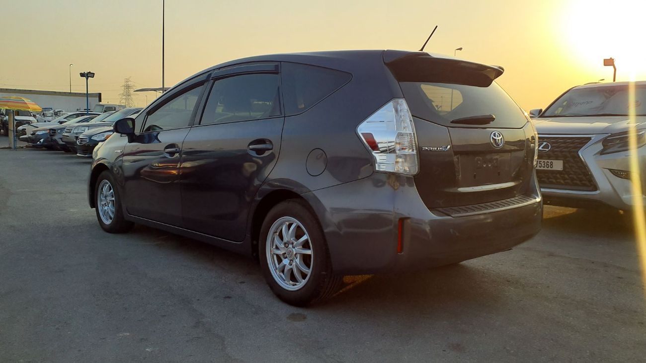 Toyota Prius+ Toyota Prius 2014 – Hybrid Efficiency | Grey
