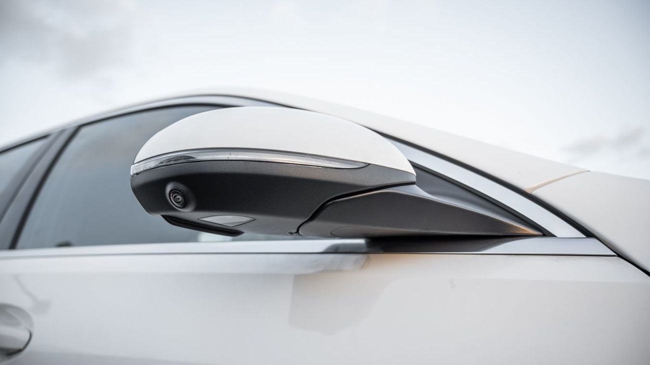 مرسيدس بنز C 200 MERCEDES BENZ C200 2.0L-2025YM