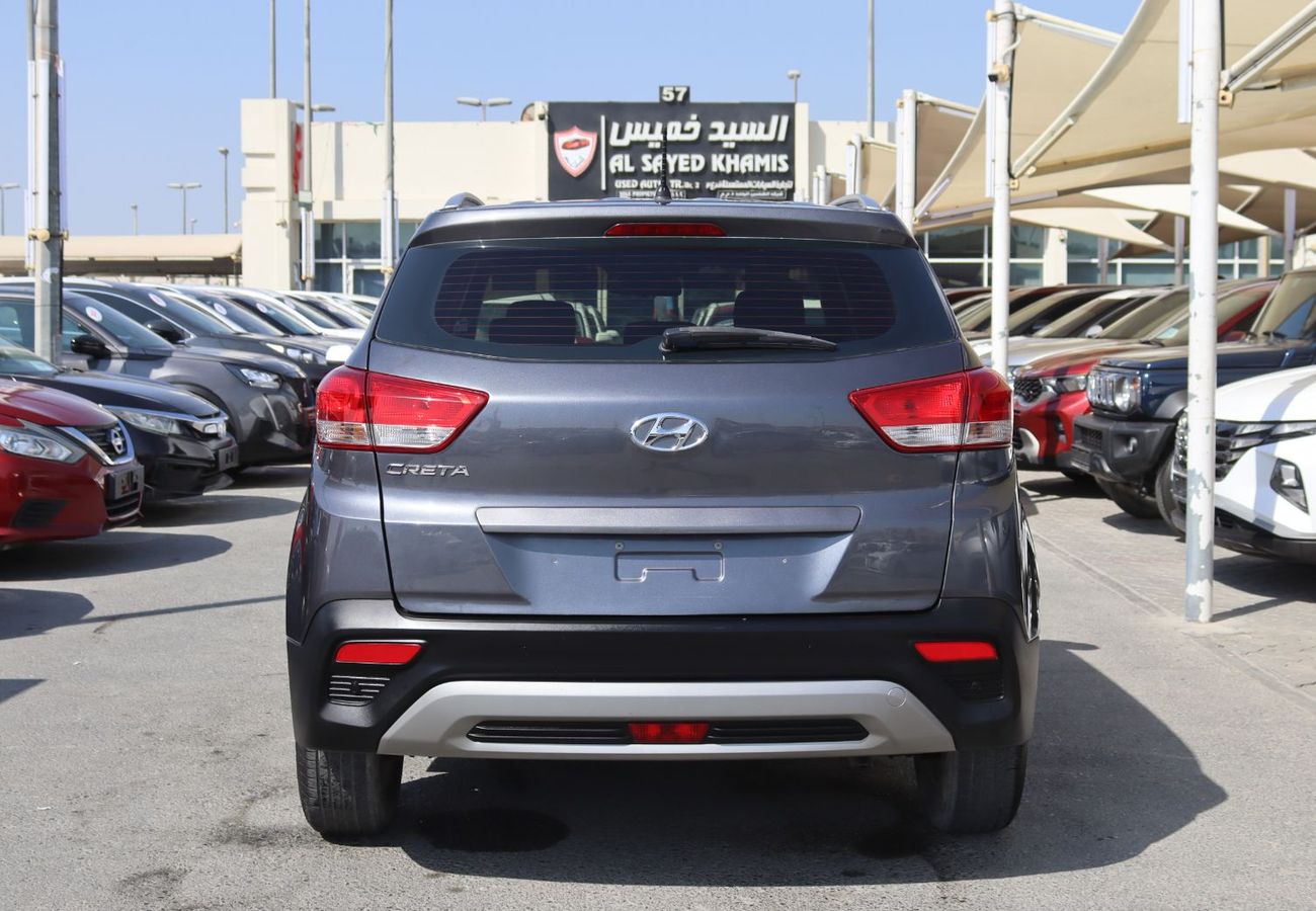 هيونداي كريتا هيونداى كريتا -2020 - خليجى بدون حوادث - محرك 1.6L - ممشى 88000 بحاله ممتازه