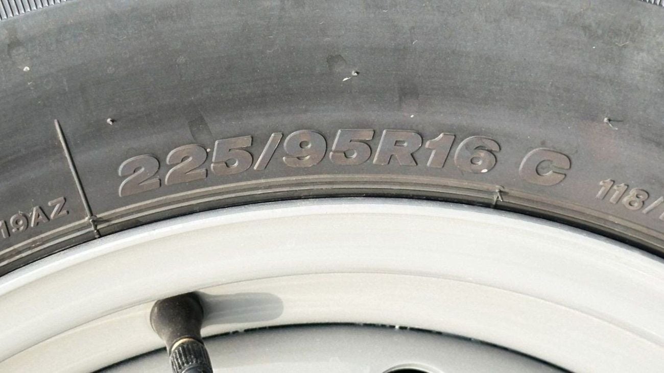 Toyota Land Cruiser 70 Land Cruiser Hard Top 5 doors 4.2L Diesel 2024