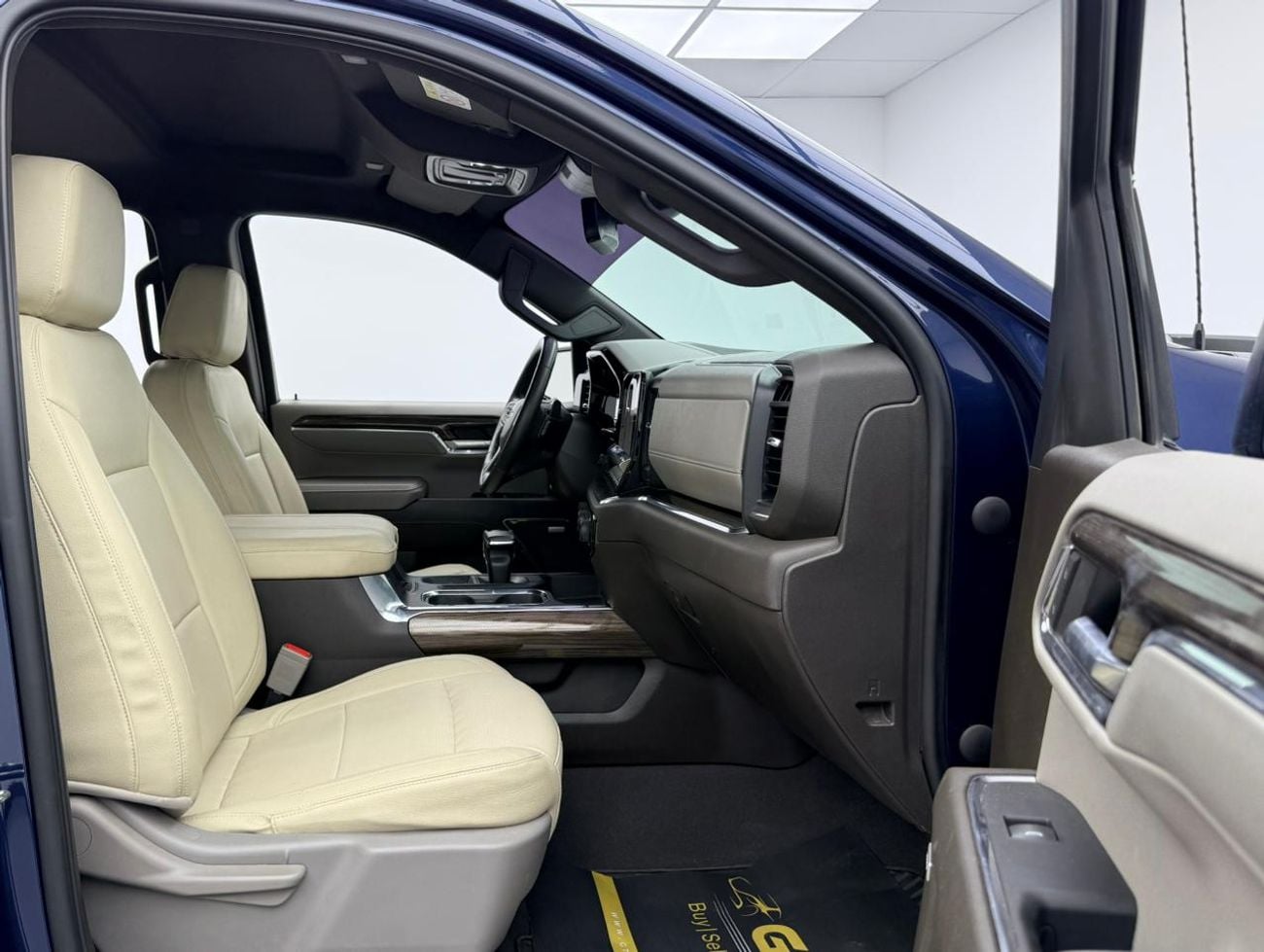 Chevrolet Silverado 2023 Chevrolet Silverado 1500 LT Trail Boss Z71, Chevrolet Warranty+Full Service History, GCC