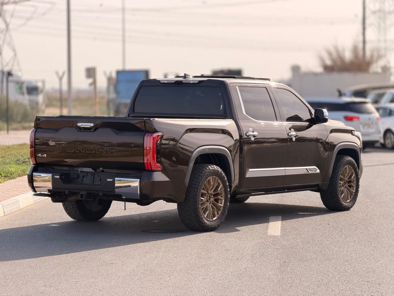 Toyota Tundra Platinum 1794 Edition 3.4L / panoramic, 360 camera, full option