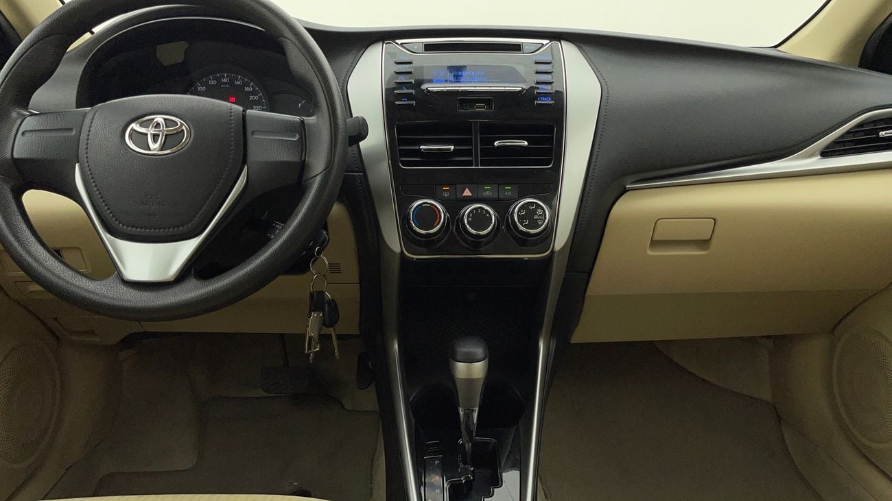 تويوتا يارس SE 1.5 | بدون دفعة مقدمة | اختبار القيادة في المنزل