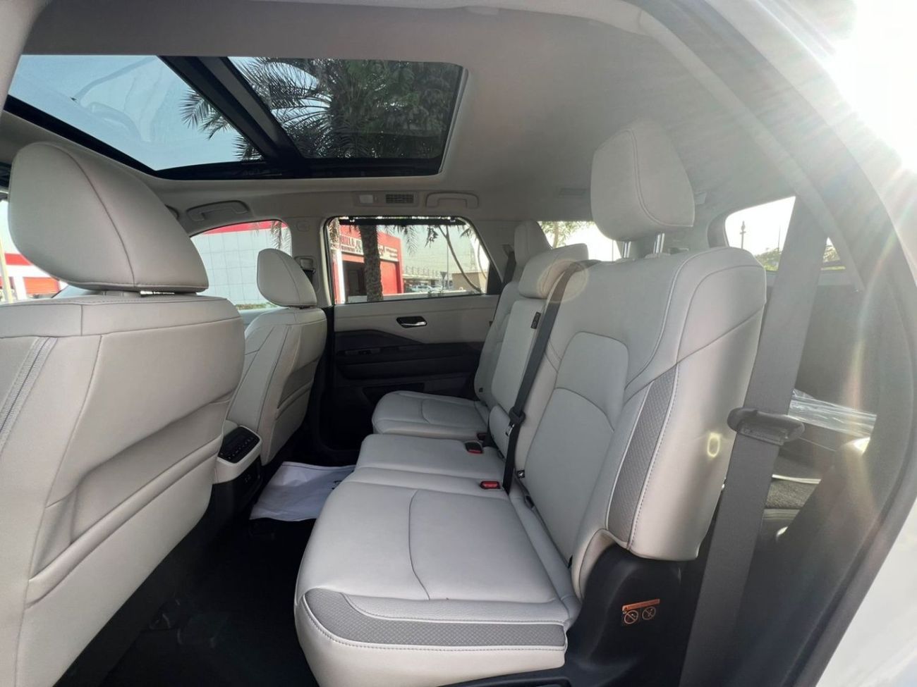 Nissan Pathfinder SV 3.5L AWD (5 Seater) SV 3.5L AWD (5-Seater) | EXPORT