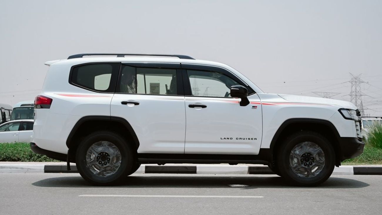 تويوتا لاند كروزر Toyota LandCruiser GR-S 3.3L