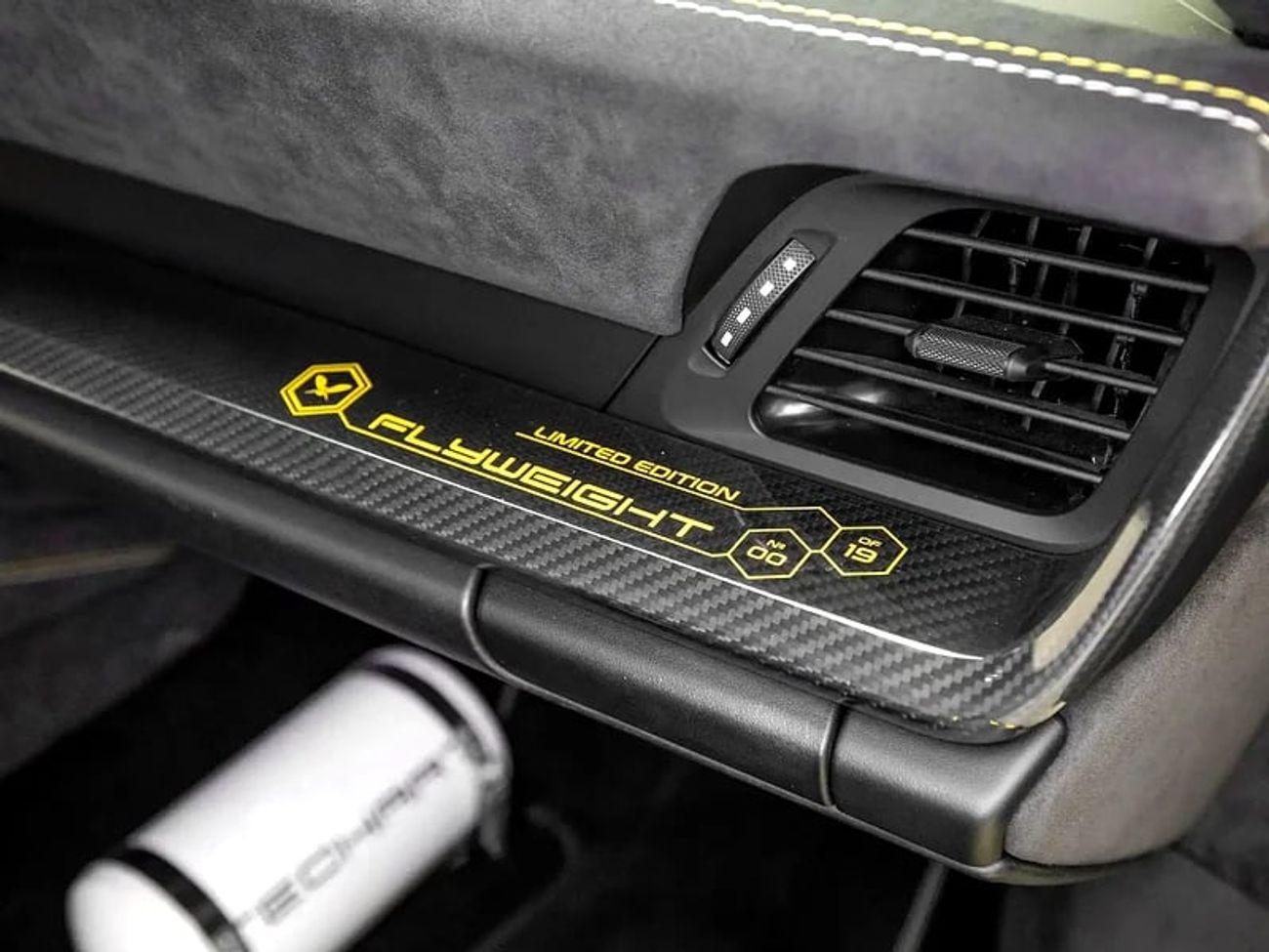 Porsche 911 Turbo S 3.8L (645 HP) Coupe Turbo S 3.8L