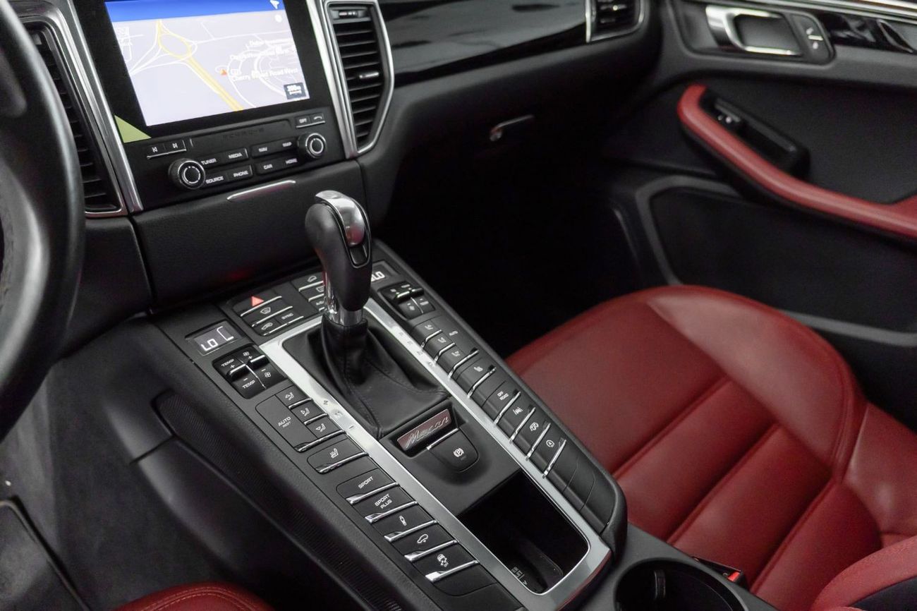 بورش ماكان GTS 3.0L (360 HP)