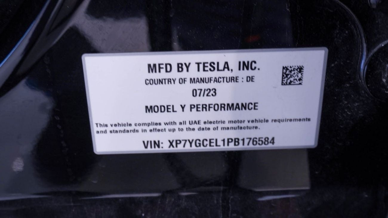 تسلا موديل Y Performance (AWD)