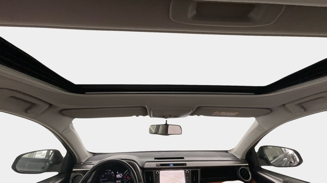 تويوتا راف ٤ 2.5 VXR 4WD NAV LHR AUTO | شامل الضمان | 0 ﺪﻔﻋﺓ ﺃﻮﻟﻯ