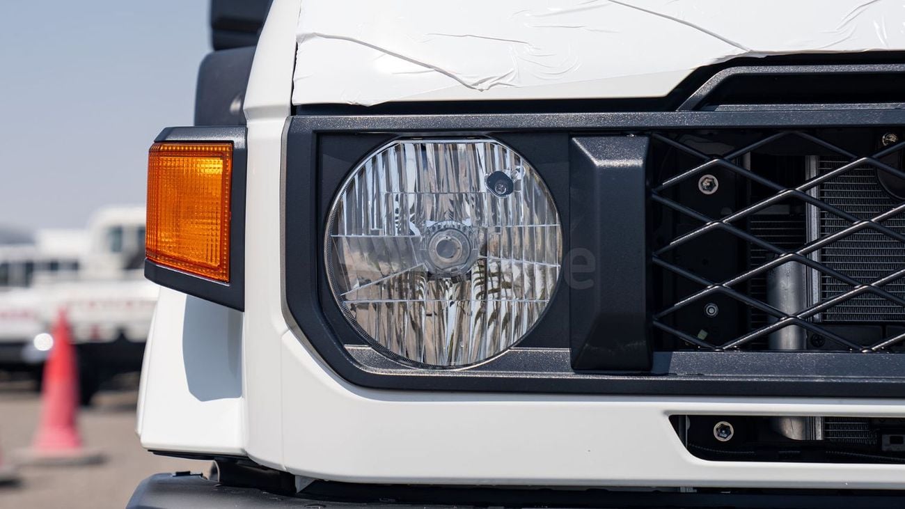 تويوتا لاند كروزر 76 LAND CRUISER LC76