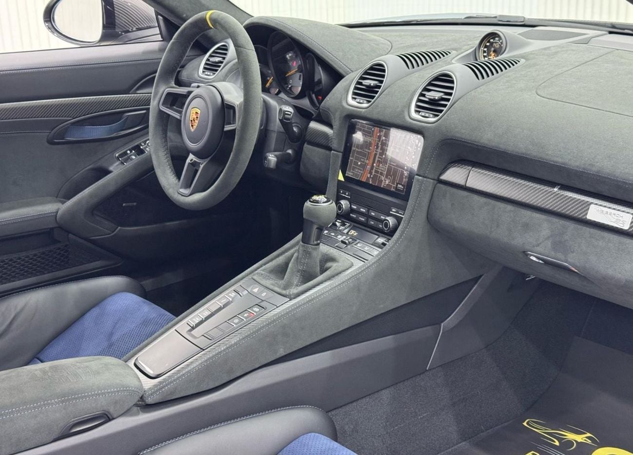 بورش كايمان 718 2025 Porsche 718 Cayman GT4 RS Weissach Package, Feb/2027 Porsche Warranty, Excellent Condition, GCC