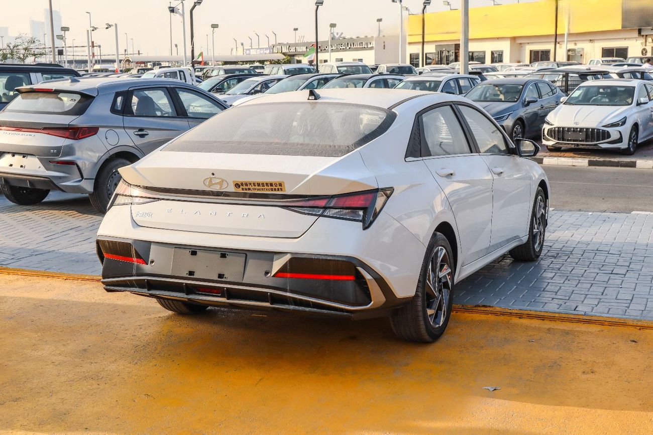 Hyundai Elantra Hyundai Elantra Elite – 1.5L Petrol – Automatic – 2025 Model – Chinese Specifications