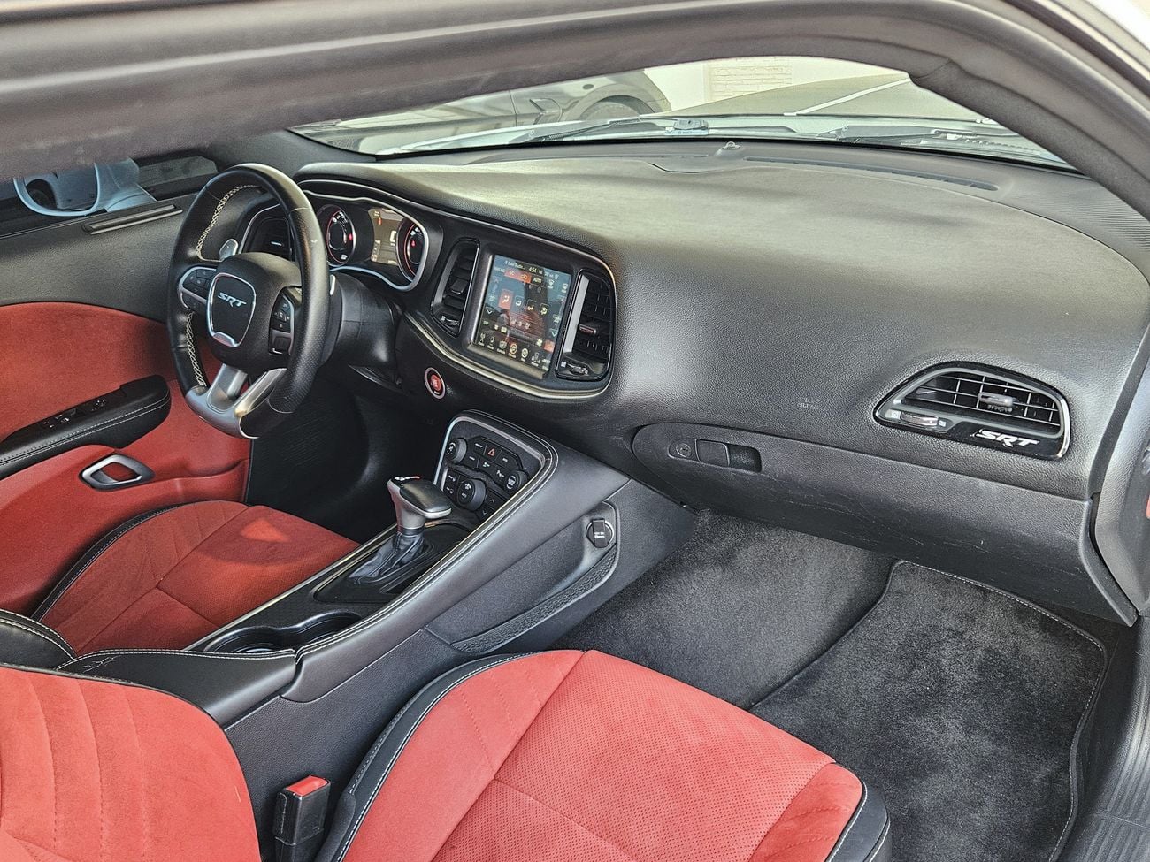Dodge Challenger SRT 6.4L