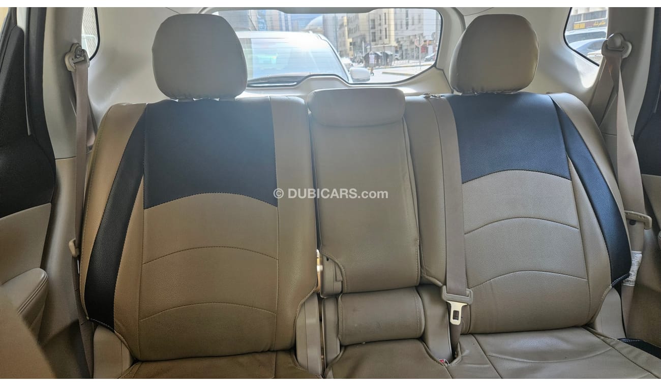 نيسان إكس تريل S