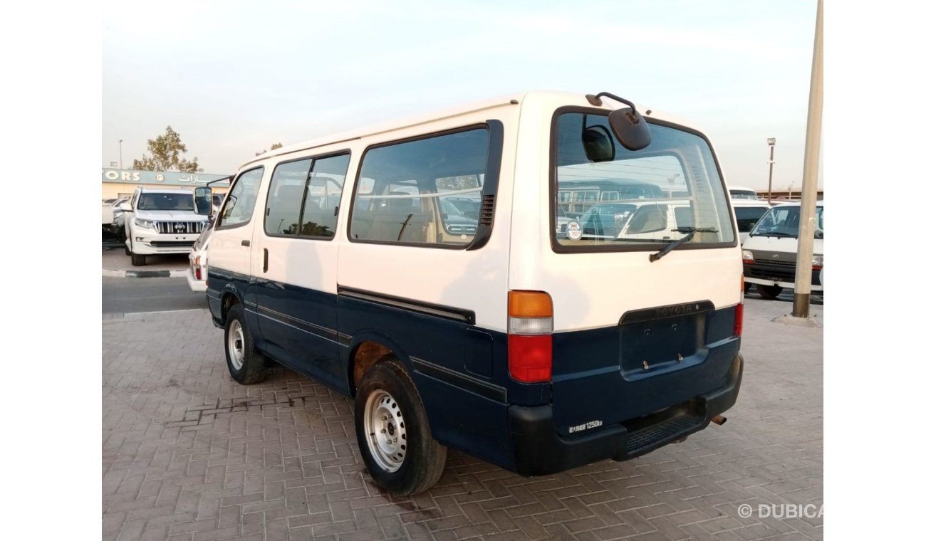 Toyota Hiace TOYOTA HICAE RIGHT HAND DRIVE (PM931)