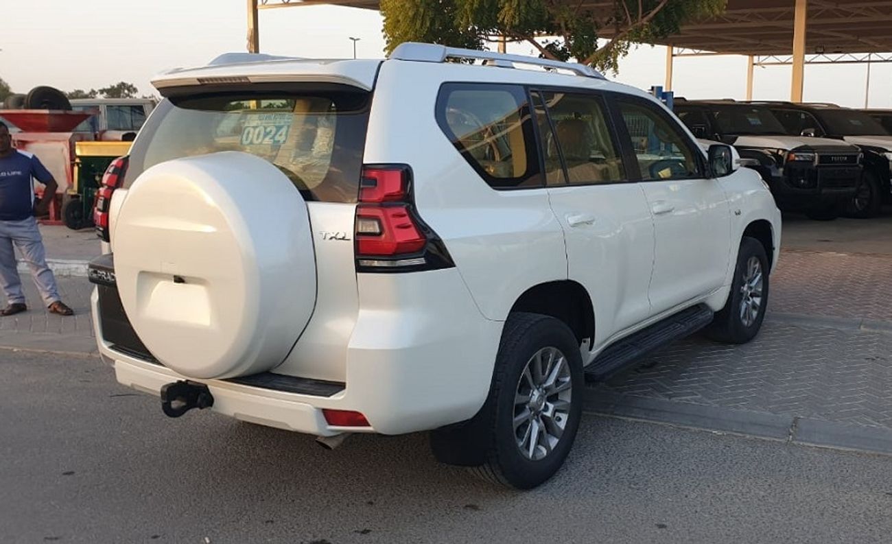 تويوتا برادو 4.0L V6 4WD PETROL (USED)