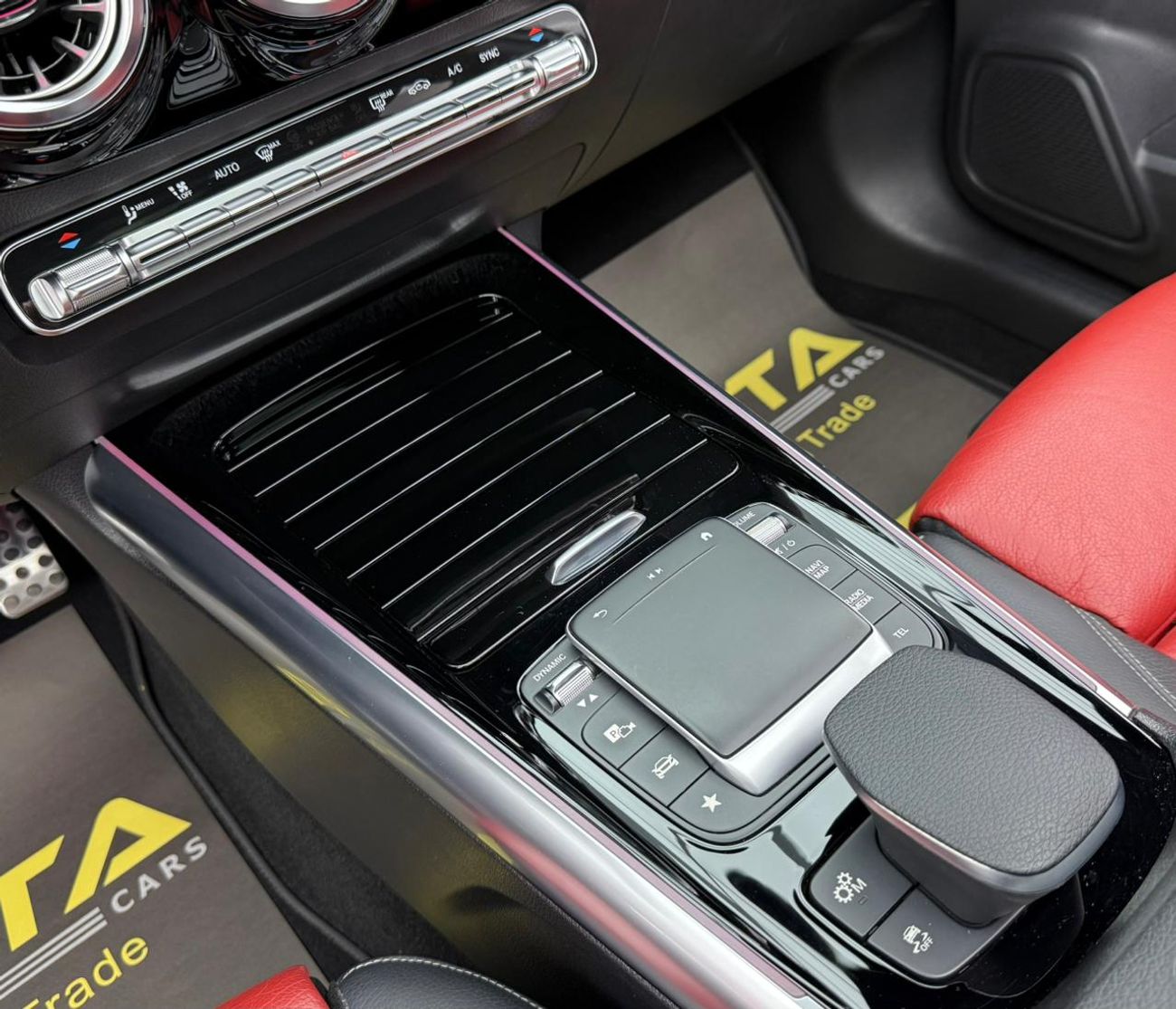 Mercedes-Benz GLA 35 AMG 4MATIC 2022 Mercedes-Benz GLA35 AMG ,Gargash Warranty+Service Contract+Full Service History ,GCC