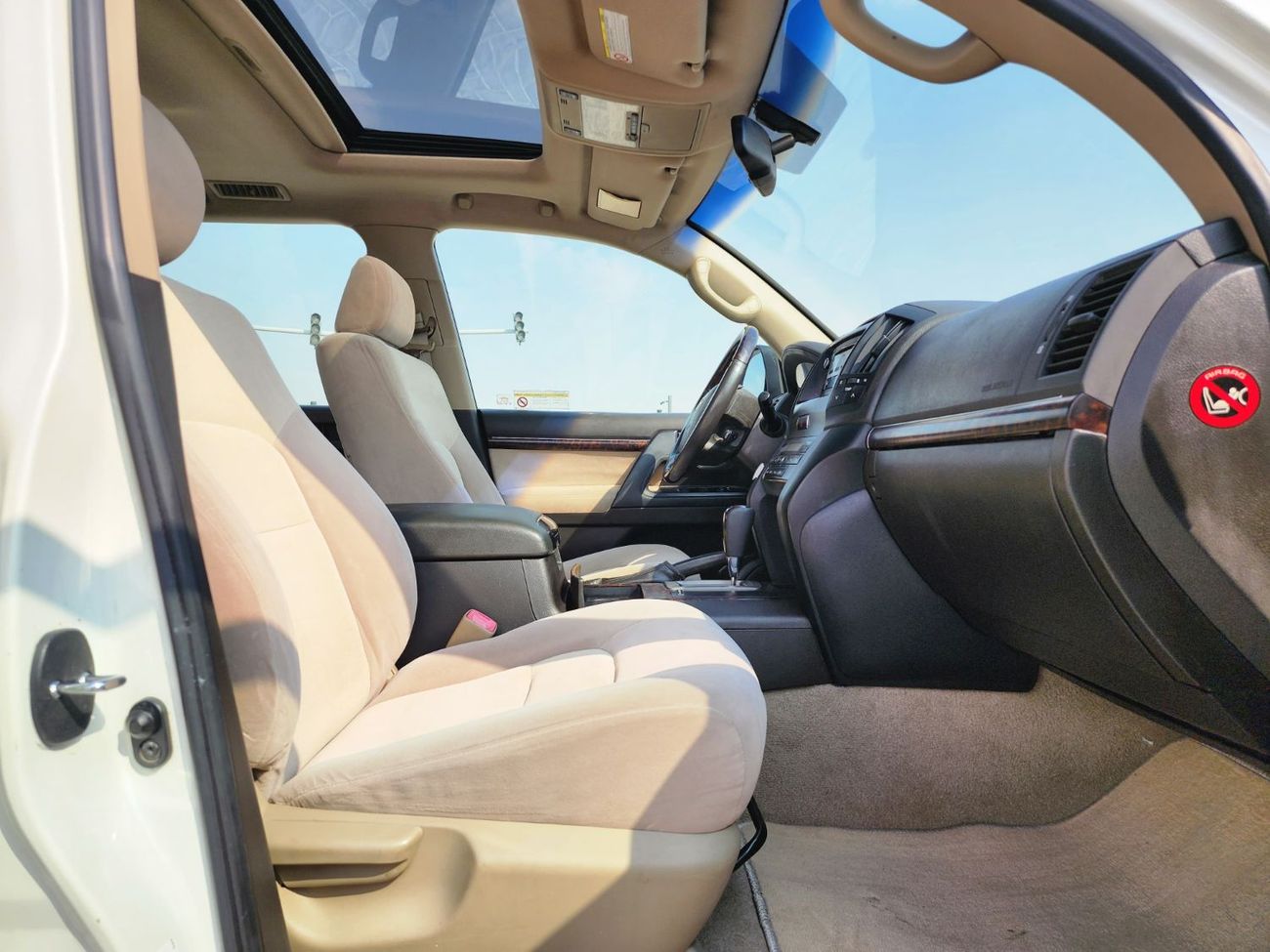 تويوتا لاند كروزر GX.R V6