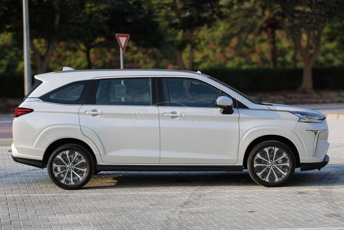 Toyota Veloz LHD 1.5L PET AT 7S 2025MY