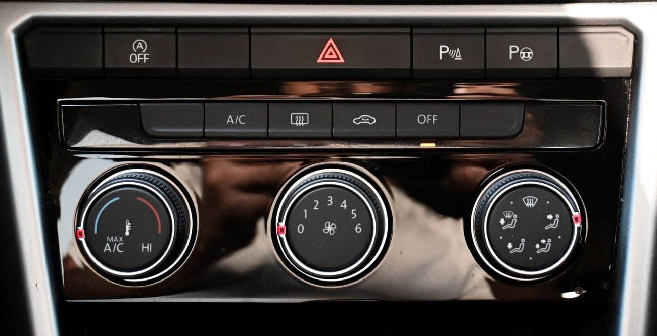 فولكس واجن T ROC Life 1.4L