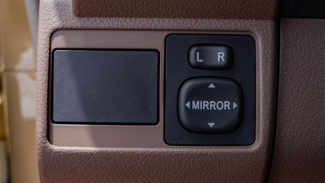 Toyota Land Cruiser 70 2026 Toyota Land Cruiser LC76 4.0L AT Petrol