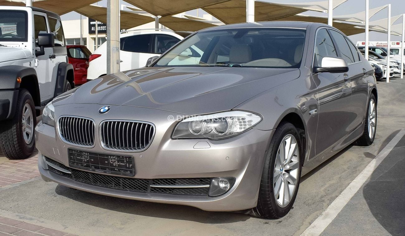 بي أم دبليو 530i i