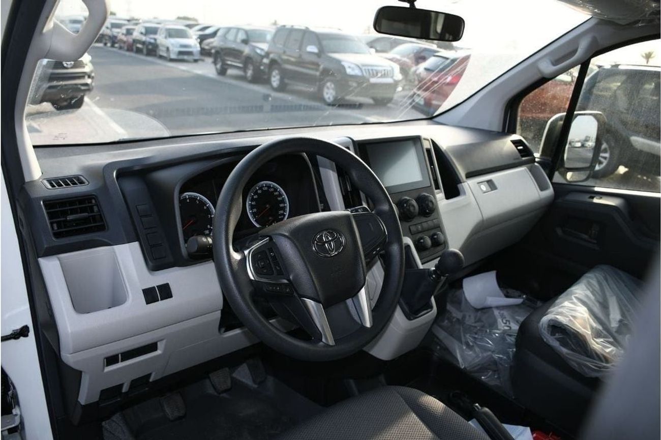 Toyota Hiace Hiace 3.5L MT With Rear Heater