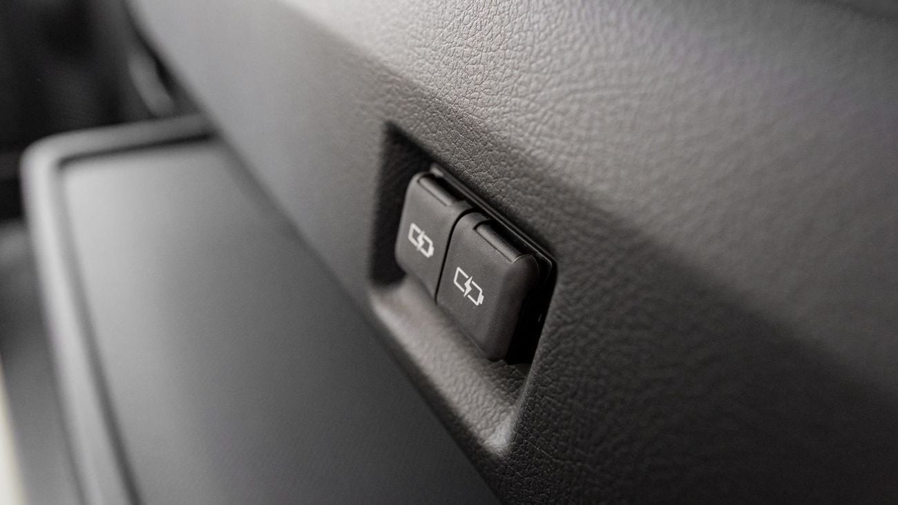 Toyota Granvia 2025 Toyota Granvia 3.5L Premium AT Petrol