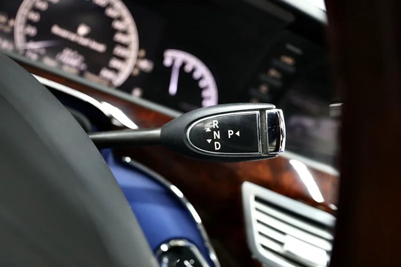 مرسيدس بنز S 350 Upgrade Newest Shape | Maybach Kit | GCC | Perfect Condition Ref#A314640