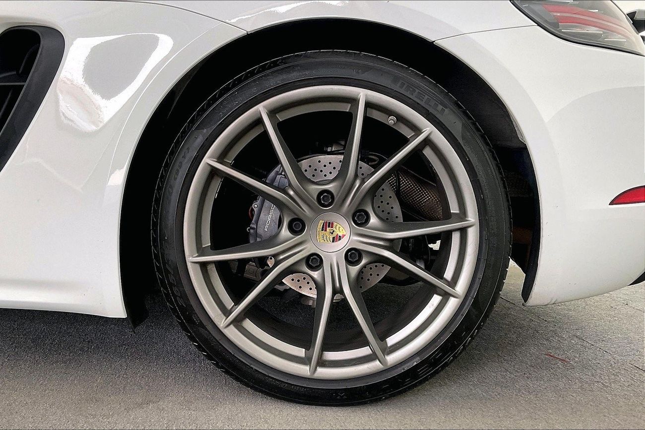 تويوتا يارس E | شامل الضمان | 0 ﺪﻔﻋﺓ ﺃﻮﻟﻯ