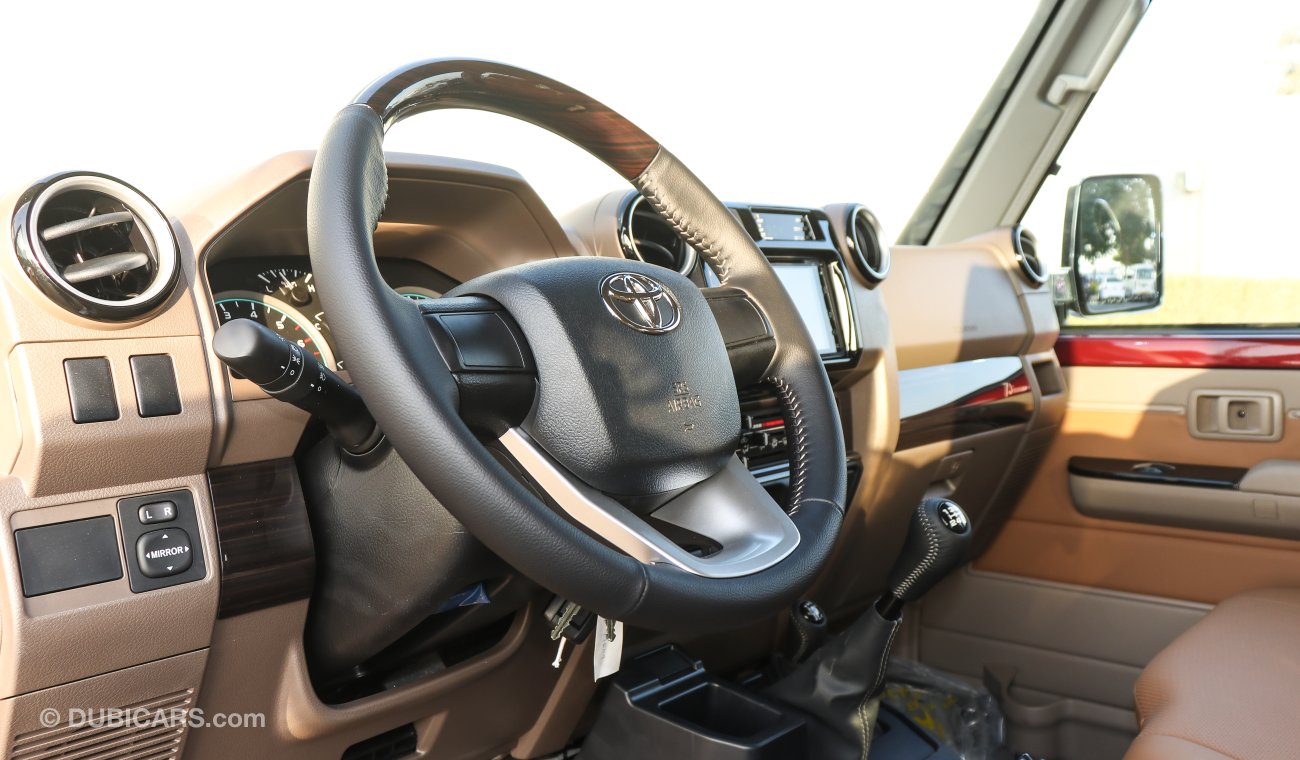 Toyota Land Cruiser Pick Up Lx v6