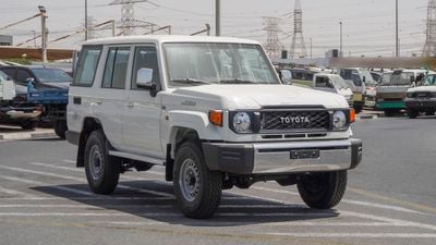 تويوتا لاند كروزر 70 LX 4.0 L V6