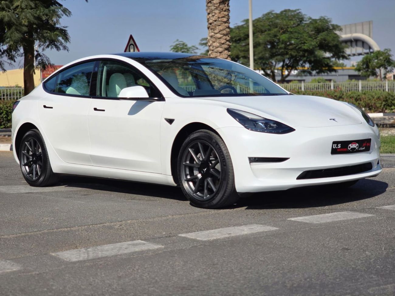 Tesla Model 3 Long Range (AWD) DUAL MOTOR 2023 GCC WITH 8 YEARS TESLA WARRANTY