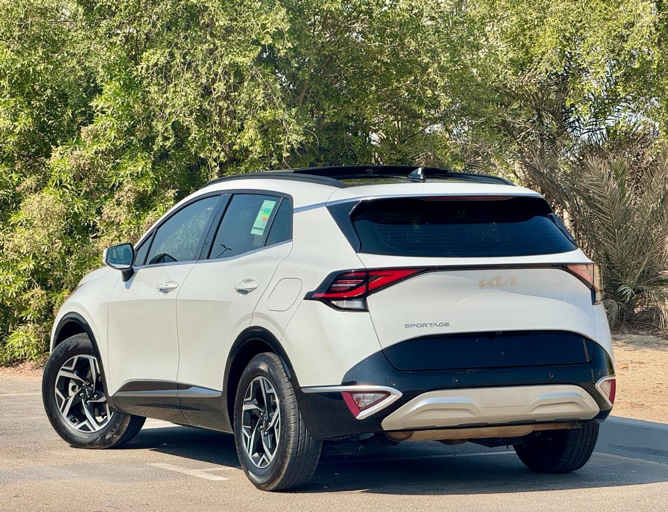 Kia Sportage LX 1.6L 1180-Monthly l GCC l Panoramic, Cruise, 1.6L l Accident Free