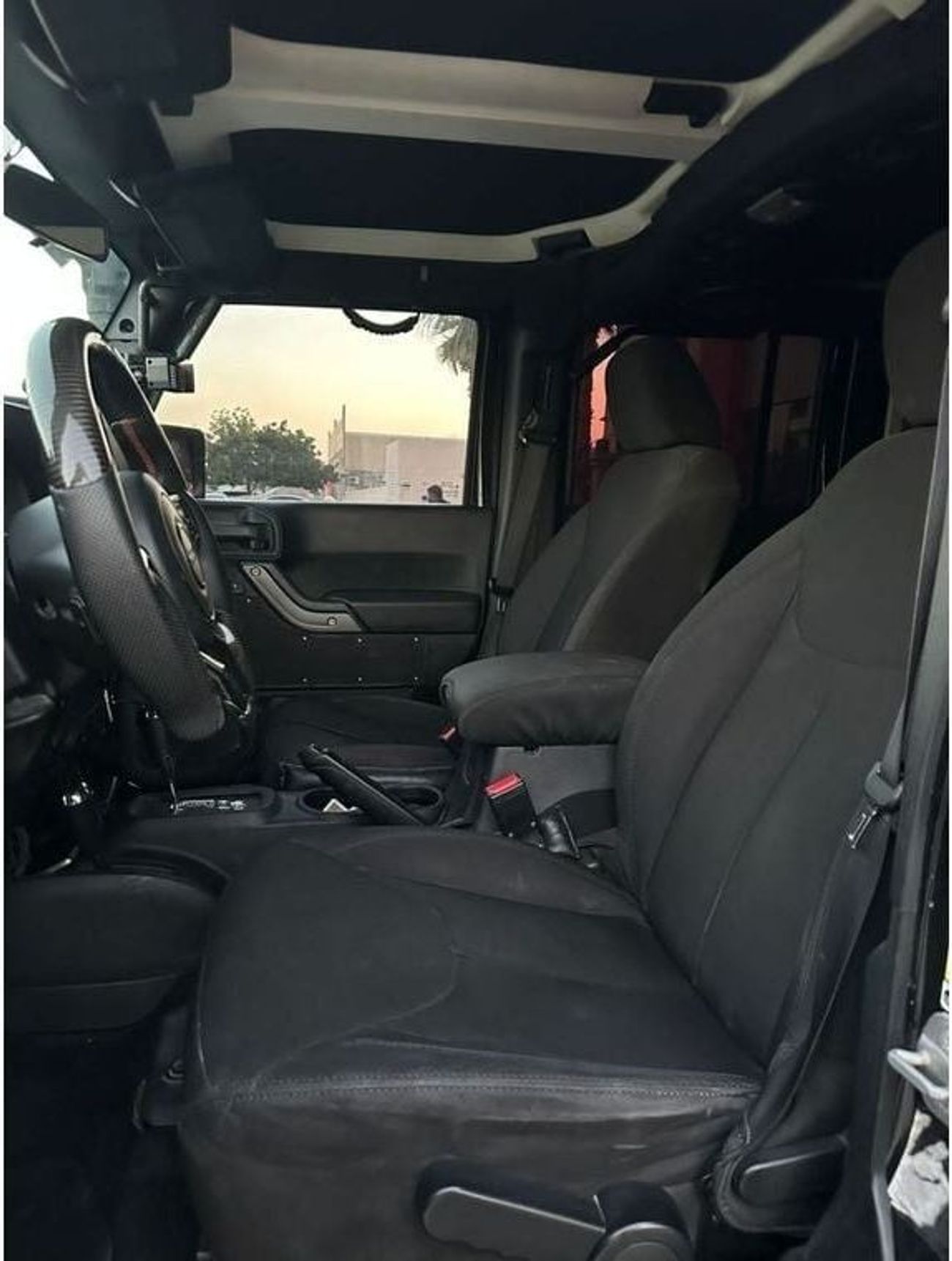 Jeep Wrangler Sport Mohawk 3.6L A/T