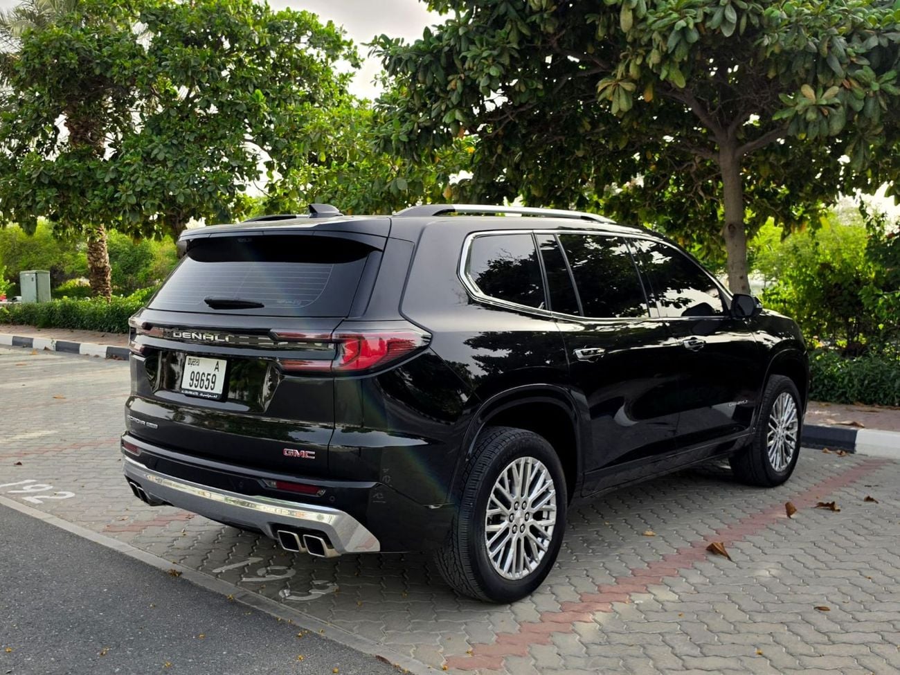 جي أم سي أكاديا DENALI