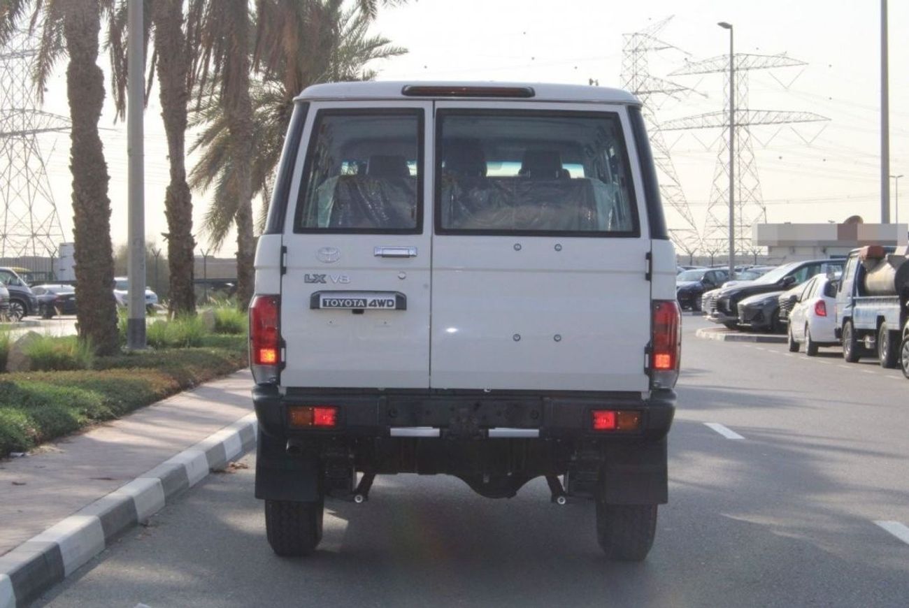 تويوتا لاند كروزر TOYOTA LANDCRUISER 76 4.5L V8 DIESEL E GRADE MANUAL